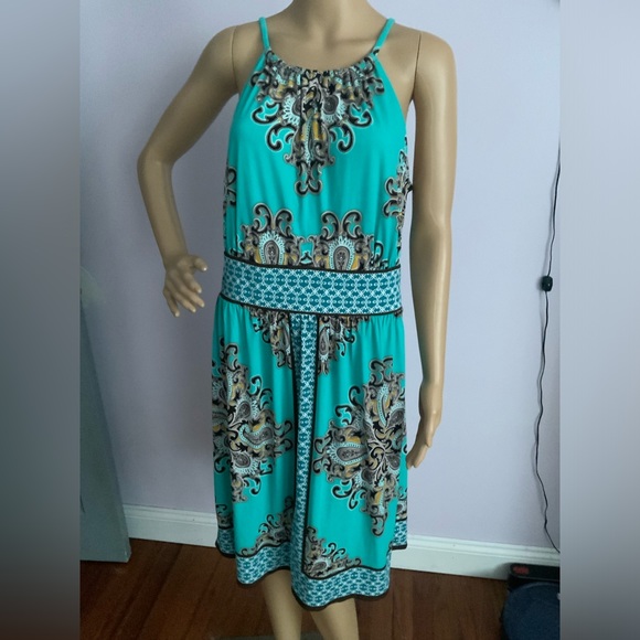 Roz & Ali Dresses & Skirts - Roz &Ali Dress 16